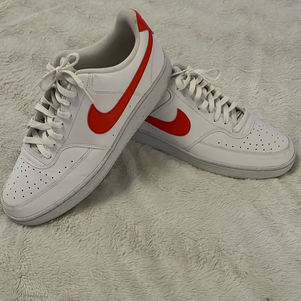 Men’s Nike Court Vision Low Sustainable Sneakers. Size 13.